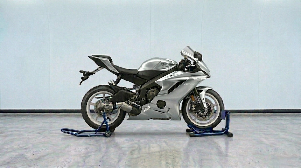 Yamaha R6 2024